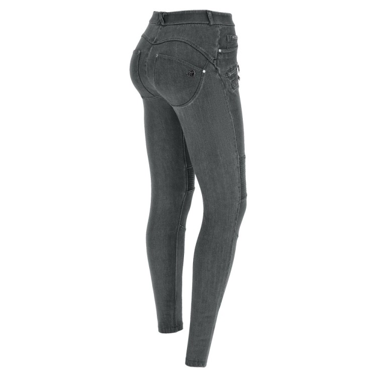 Freddy WR.UP® Snug Push-Up Jeans - Regular High Waist Skinny - Biker-Style - J3N - Washed Grey - Black Seam
