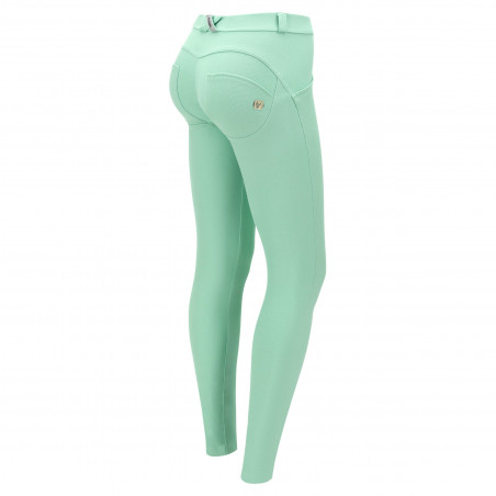 WR.UP® Regular Waist Skinny - Pastel Colored Stretch Jersey - D50 - Green Ash