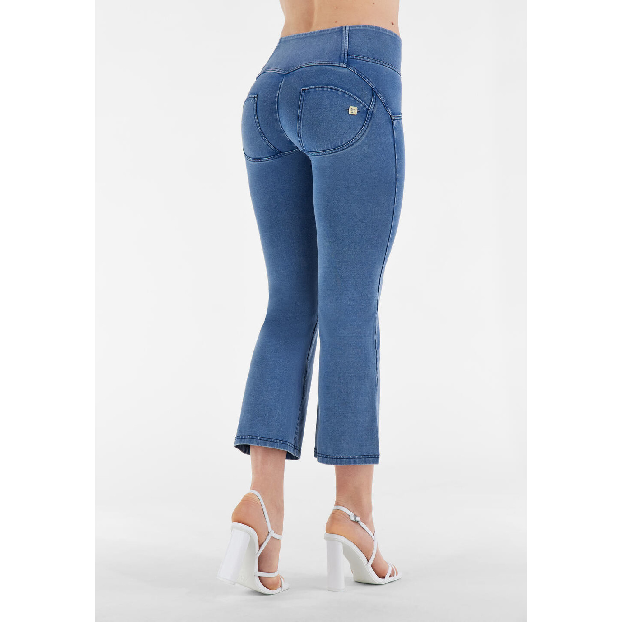 Freddy WR.UP® Eco - Denim Effect - Mid Waist Culottes - J4B - Light Denim - Blue Seam