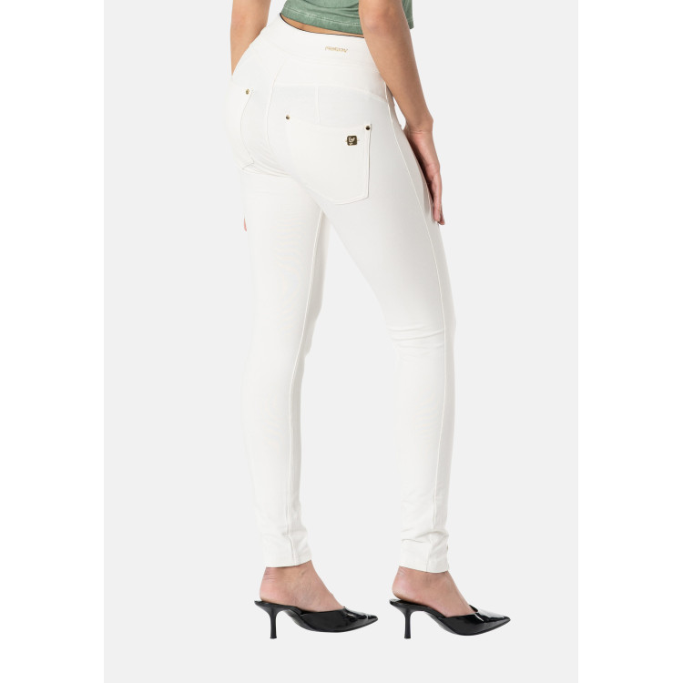 Freddy N.O.W.® Yoga Pants - Super High Waist Skinny - I35 - White