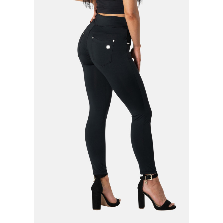 Freddy N.O.W.® Yoga Tech Pants - 7/8 Mid Waist Super Skinny - N - Black